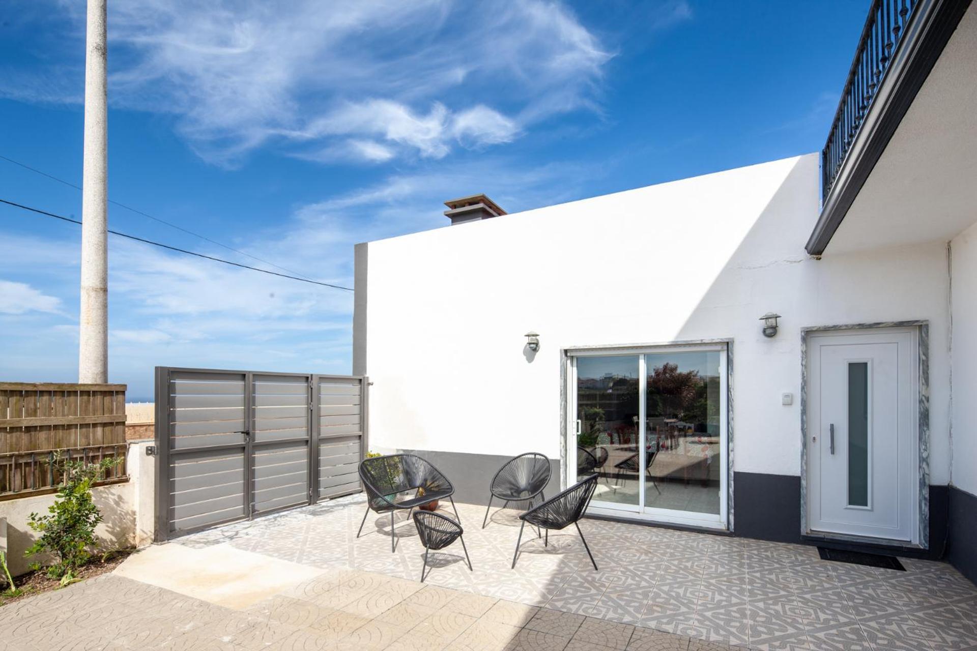 Silver Coast Apartments Tulip アトウギア・ダ・バレイア エクステリア 写真
